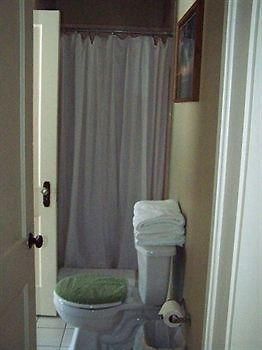 Crystal Cove Bed And Breakfast Кристъл Ривър Екстериор снимка