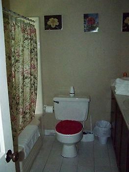 Crystal Cove Bed And Breakfast Кристъл Ривър Екстериор снимка